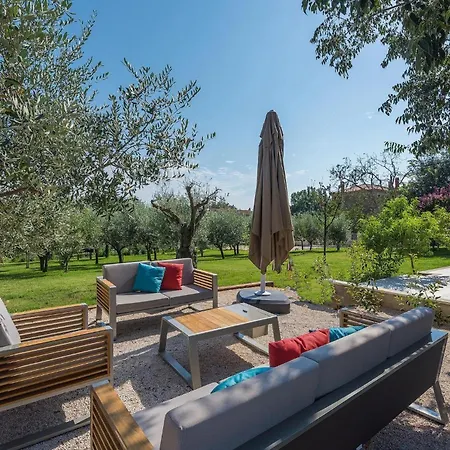 Lv Дом отдыха Умаг