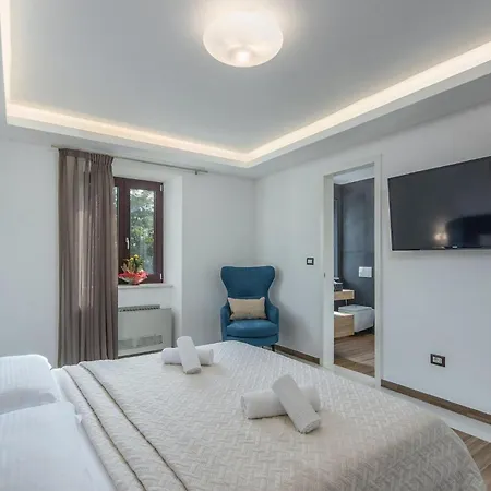 Lv Holiday home Umag